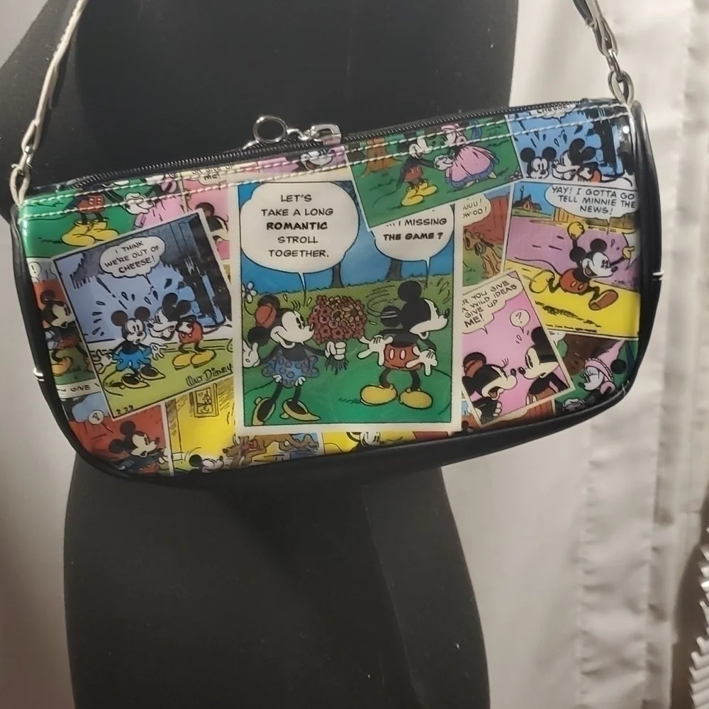 DISNEY World Kissing Mickey Mouse Minnie Mouse Zip Bag Purse Comic Cartoon